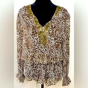 Shiloh 770 leopard print Long sleeve v neck peplum blouse faux coin detail med